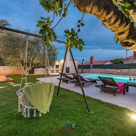 Pietra Comfortable Villa *